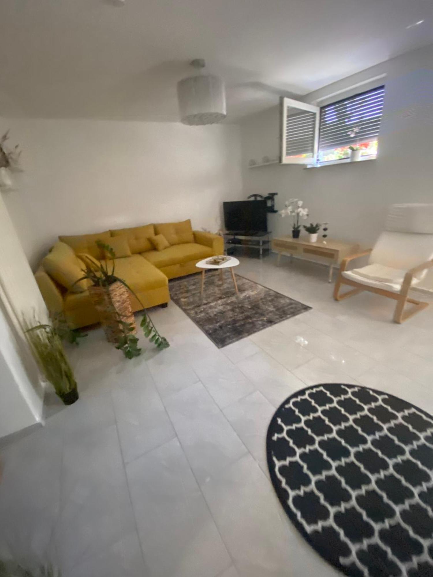 Camy Apartment *